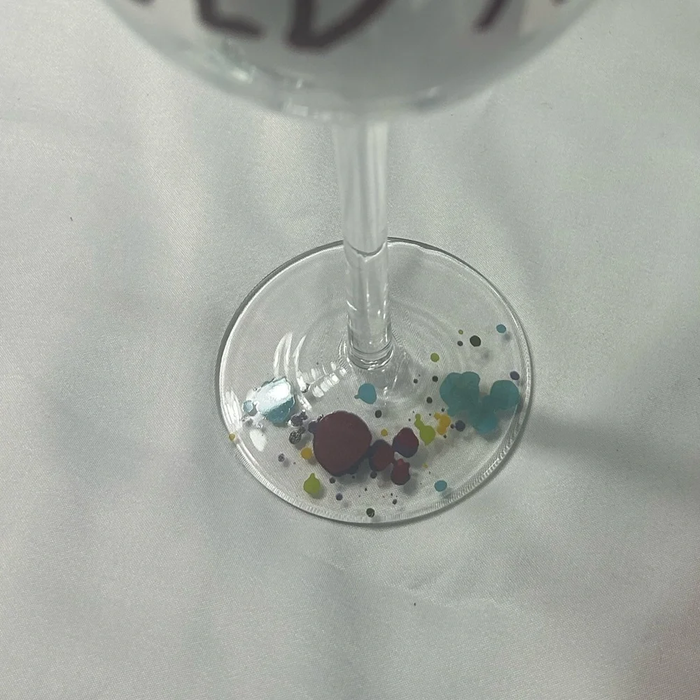 "Old AF" Fun Novelty Wine Glass with Gift Box - Picture 5 of 11